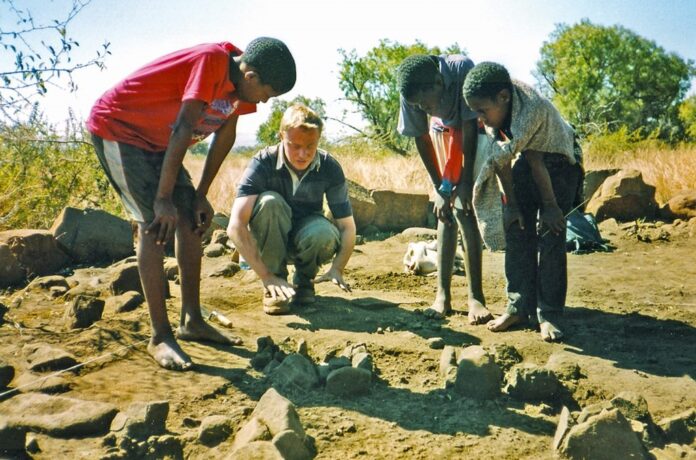 Comparative Validity Assessment of MHC-SF in Setswana-South Africa and Indonesia: Insights for Global Mental Health Measurement