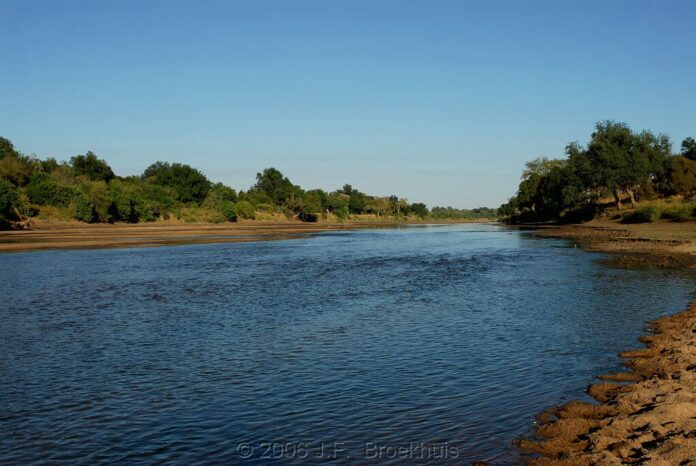 Unlocking the Impact of Weirs on River Ecology: Insights from Luvuvhu River Catchment Study